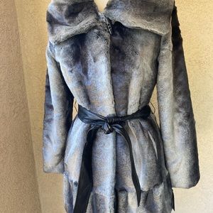 NWT Ellen Tracy Faux Chinchilla Fur Coat Size S